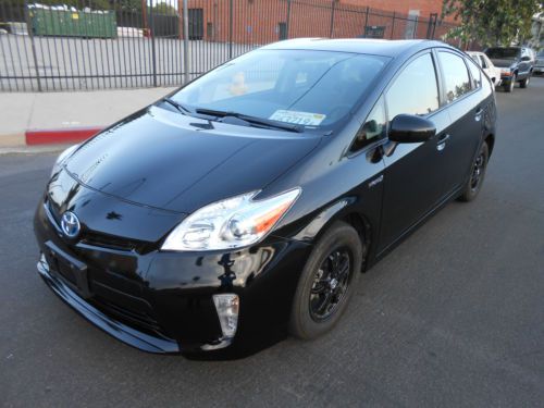 2013 toyota prius base hatchback 4-door 1.8l