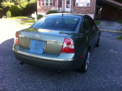 2002 volkswagen passat w8 sedan 4-door 4.0l awd**top of line edition** low miles