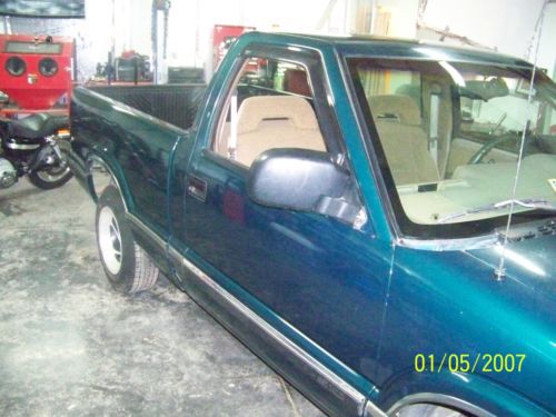 1996 chevy s-10 s10 ls v8 project truck green short bed nice clean truck 350