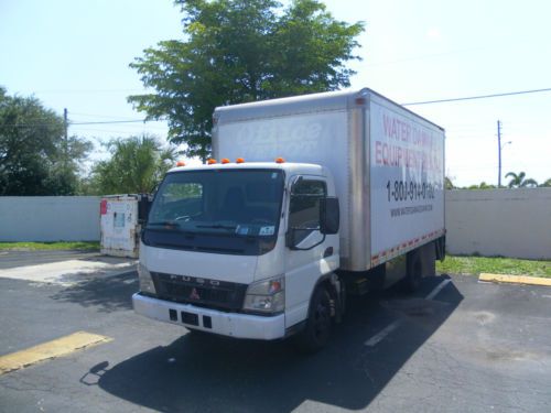 Mitsubishi fuso box truck w/ side door !!! hydraulic lift gate !! 58,600 miles !