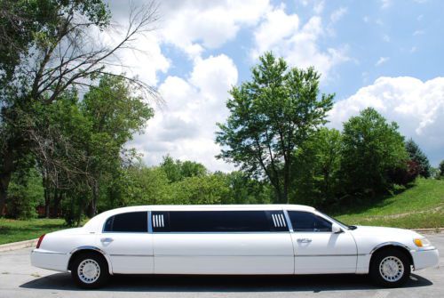 100"  Lincoln Town Car Limousine, US $5,000.00, image 4