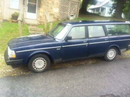 1990 volvo 240 dl wagon 4-door 2.3l