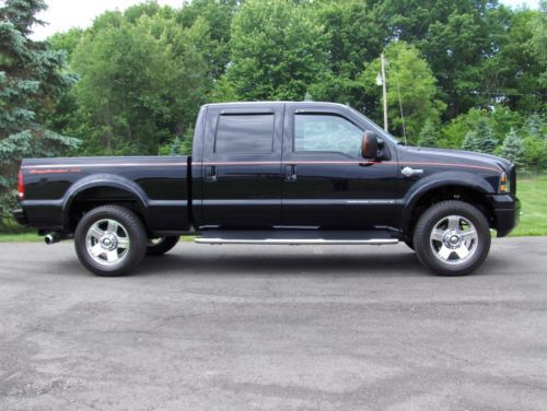 2005 ford f-250 super duty harley-davidson edition crew cab pickup 4-door 6.0l