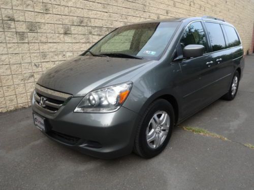 NO RESERVE ALL POWER LEATHER SUNROOF 8 SEAT DUAL A/C NEW MICHELIN TIRES SERVICED, image 2