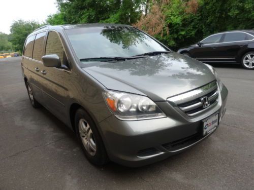 NO RESERVE ALL POWER LEATHER SUNROOF 8 SEAT DUAL A/C NEW MICHELIN TIRES SERVICED, image 6