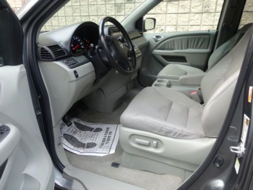 NO RESERVE ALL POWER LEATHER SUNROOF 8 SEAT DUAL A/C NEW MICHELIN TIRES SERVICED, image 15