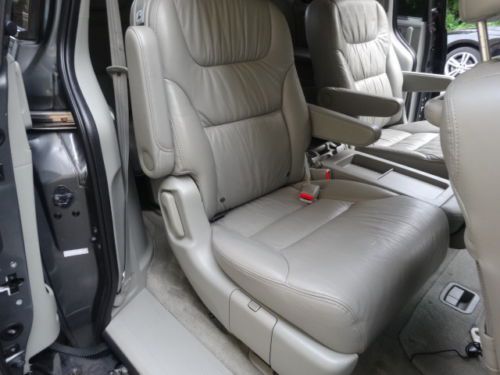 NO RESERVE ALL POWER LEATHER SUNROOF 8 SEAT DUAL A/C NEW MICHELIN TIRES SERVICED, image 44