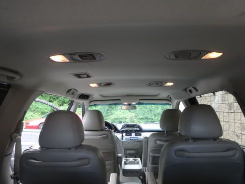 NO RESERVE ALL POWER LEATHER SUNROOF 8 SEAT DUAL A/C NEW MICHELIN TIRES SERVICED, image 56