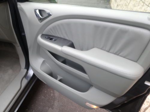 NO RESERVE ALL POWER LEATHER SUNROOF 8 SEAT DUAL A/C NEW MICHELIN TIRES SERVICED, image 61