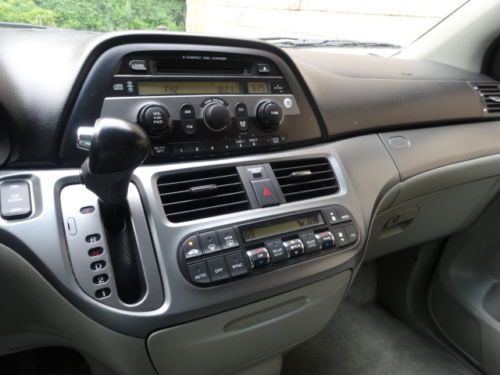 NO RESERVE ALL POWER LEATHER SUNROOF 8 SEAT DUAL A/C NEW MICHELIN TIRES SERVICED, image 72