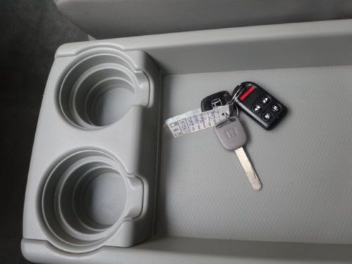 NO RESERVE ALL POWER LEATHER SUNROOF 8 SEAT DUAL A/C NEW MICHELIN TIRES SERVICED, image 88