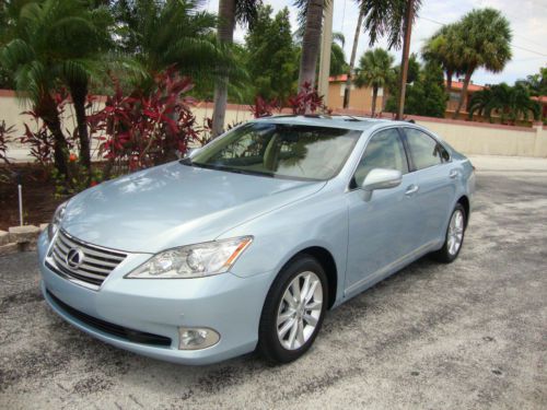 2011 lexus es350 w/ navigation 8,569 miles lt blue w tan 1 owner mint like new