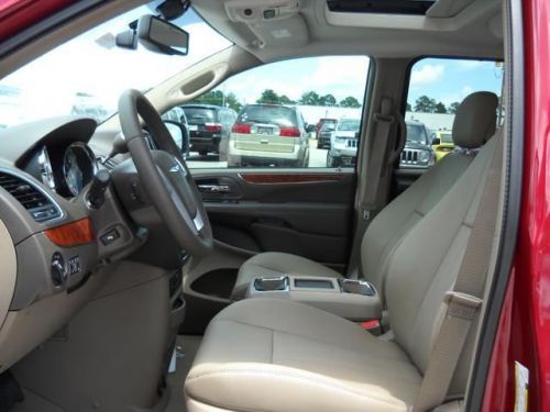 2013 chrysler town & country touring-l