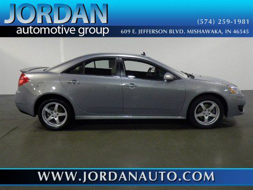 2009 pontiac g6 se, sedan sporty and a blast to drive!!