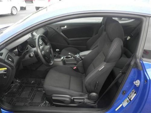 2011 Hyundai Genesis Coupe 2.0T, US $18,790.00, image 8