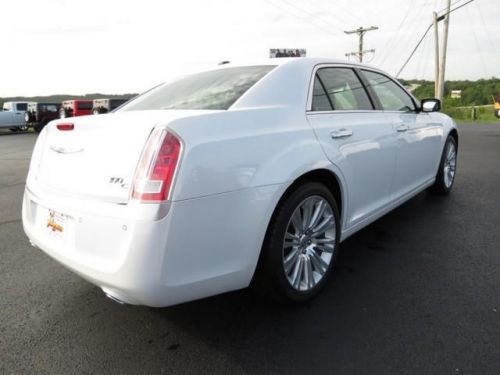 2012 chrysler 300c luxury series