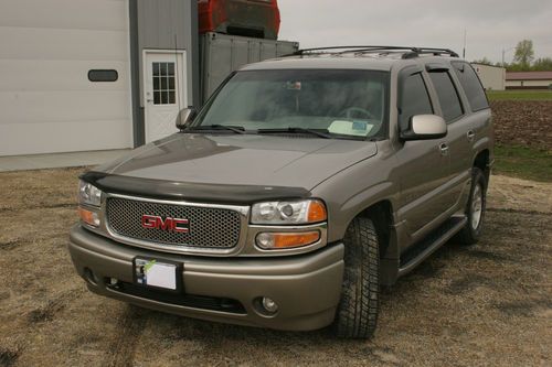 2001 gmc yukon denali - 4 door, awd, 6.0 liter, very clean