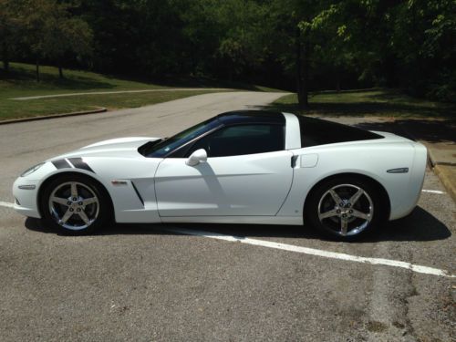 2008 corvette, 6 speed w/z51 pkg, white w/black &amp; red chrome motor corsa exhaust