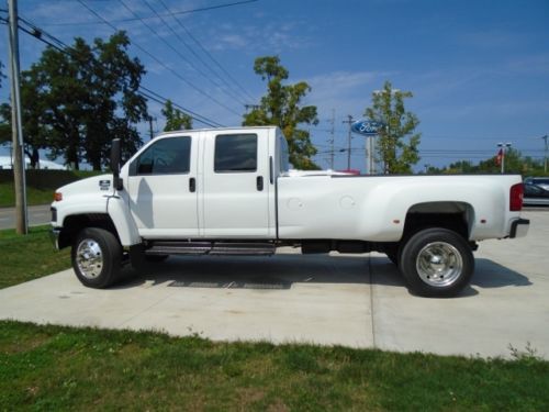 2008 c5500 crew cab duramax allison custom hauler 106k like new must see