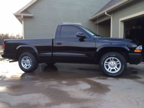 2004 dodge dakota v8 5speed under 10k miles