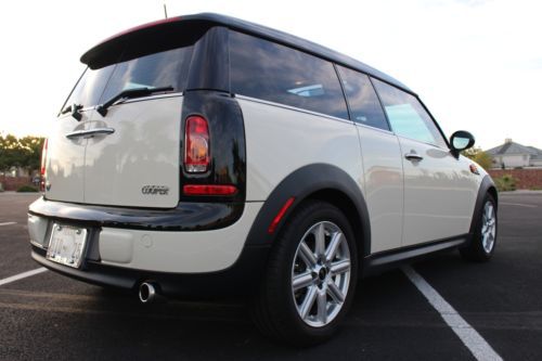 2010 mini cooper clubman w/ 6-speed automatic in pepper white and black