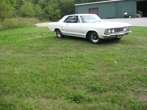 1964 buick riviera base hardtop 2-door 7.0l