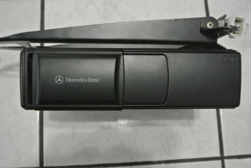 1999-2000 mercedes benz ml-320 stereo 6-disc changer