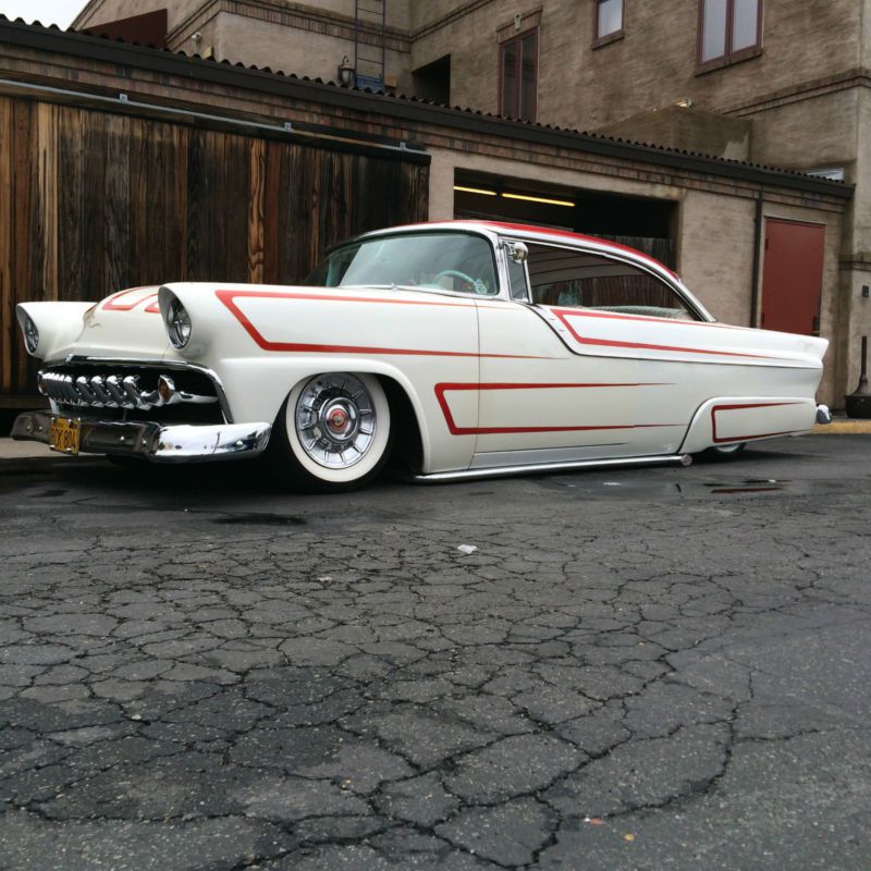 1956 ford crown victoria