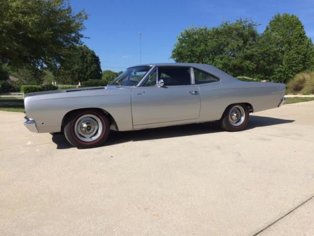 Plymouth: road runner