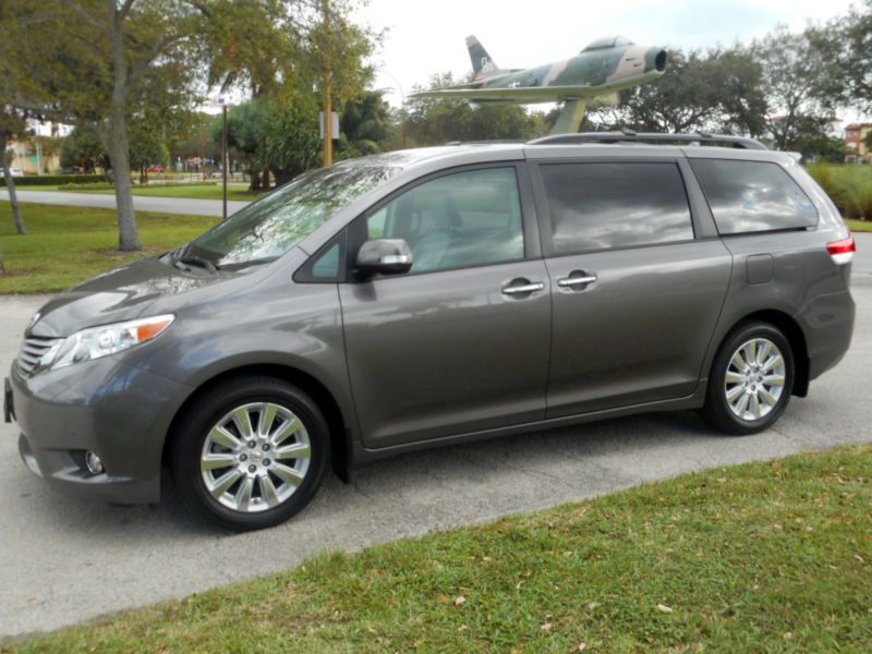 2014 toyota sienna limited mini passenger van 4-door