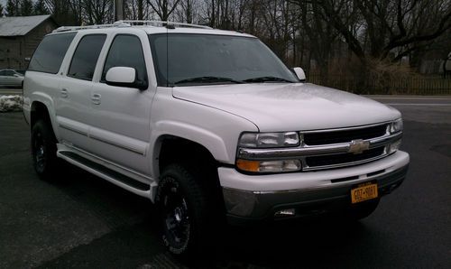 2004 chevrolet suburban 2500 lt sport utility 4-door 6.0l