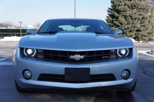 2010 chevrolet camaro lt coupe 2-door 3.6l, rs package