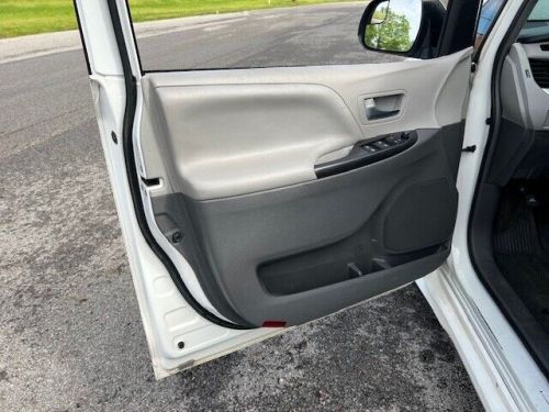 2018 Toyota Sienna, US $9,800.00, image 16