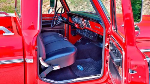 Ford F-100