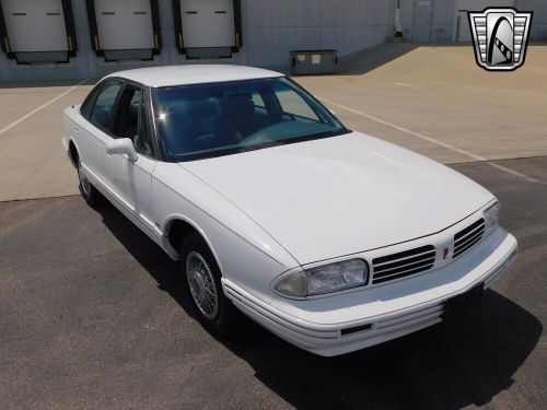 1995 Oldsmobile Eighty-Eight Royale, US $1,000.00, image 3