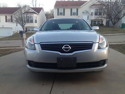 2009 altima 2.5sl silve/black navi back up cam kless-go sun heat lhtr cd changer