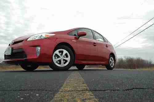 2012 Toyota Prius 7300 miles NO RESERVE!!!!!!!, image 3