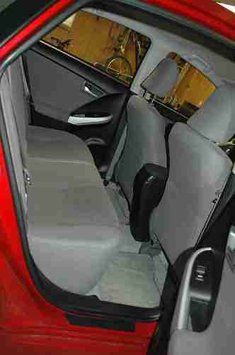 2012 Toyota Prius 7300 miles NO RESERVE!!!!!!!, image 8