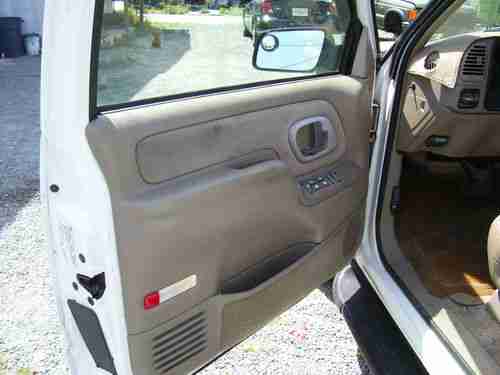 Chevrolet Suburban , 1999, Seats 7 Dual AC, 2  wheel drive, Super Clean, image 8