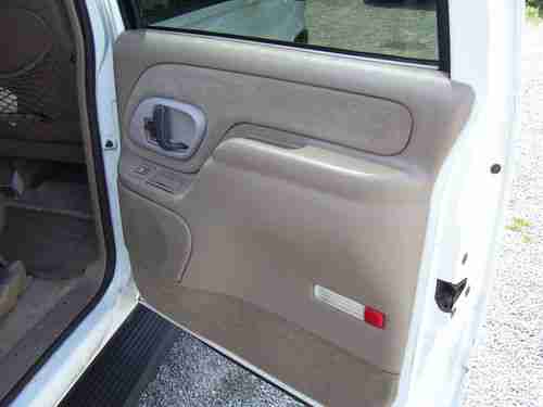 Chevrolet Suburban , 1999, Seats 7 Dual AC, 2  wheel drive, Super Clean, image 11