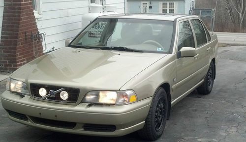 1999 volvo s70 awd sedan 4-door 2.4l