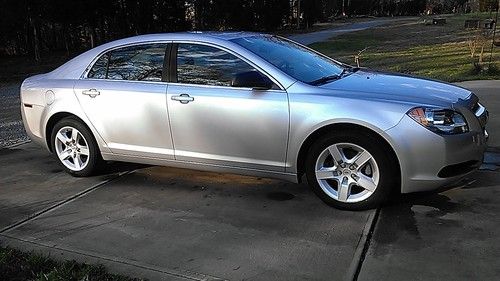 2010 chevrolet malibu ls only 14k miles !!! full manufacturer  warranty