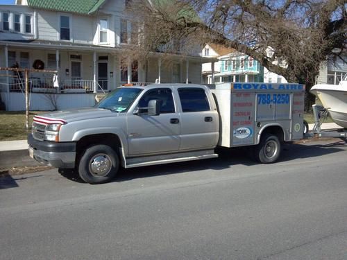 2005 chevrolet silverado 3500 lt crew cab 4-door utility truck