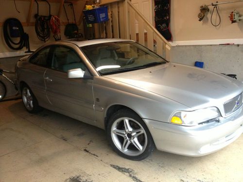 2000 volvo c70 base coupe 2-door 2.3l