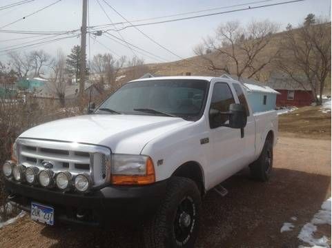 High performance motor, supercab, 4x4, new tranny, runs great, v10, new tires