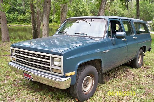 Chevrolet suburban 2500  6.2 diesel 1991 automatic barn doors suv