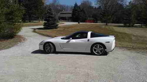2006 CHEVROLET CORVETTE COUPE WHITE WITH RED LEATHER INTERIOR 9,000 MILES, image 7