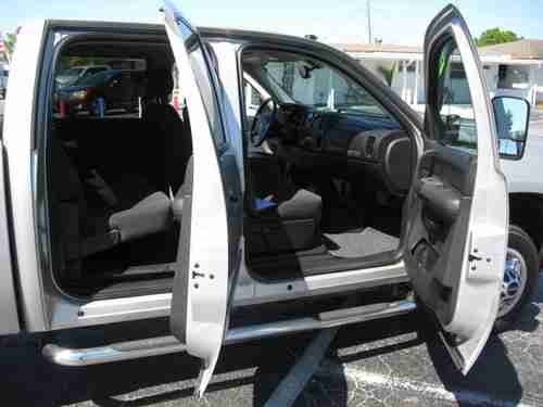 2008 GMC 3500 SIERRA SLE CREW CAB 4X4, US $33,900.00, image 3