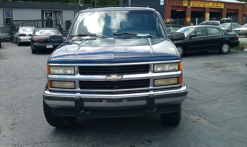 1994 94 chevrolet k1500 suburban 1500 4x4 4wd tow blue truck chevy yukon