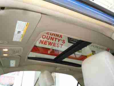 AWD 3.6L CD Heated Leather Seats Ultra-View Sun Roof Dual Zone Climate Homelink, image 16